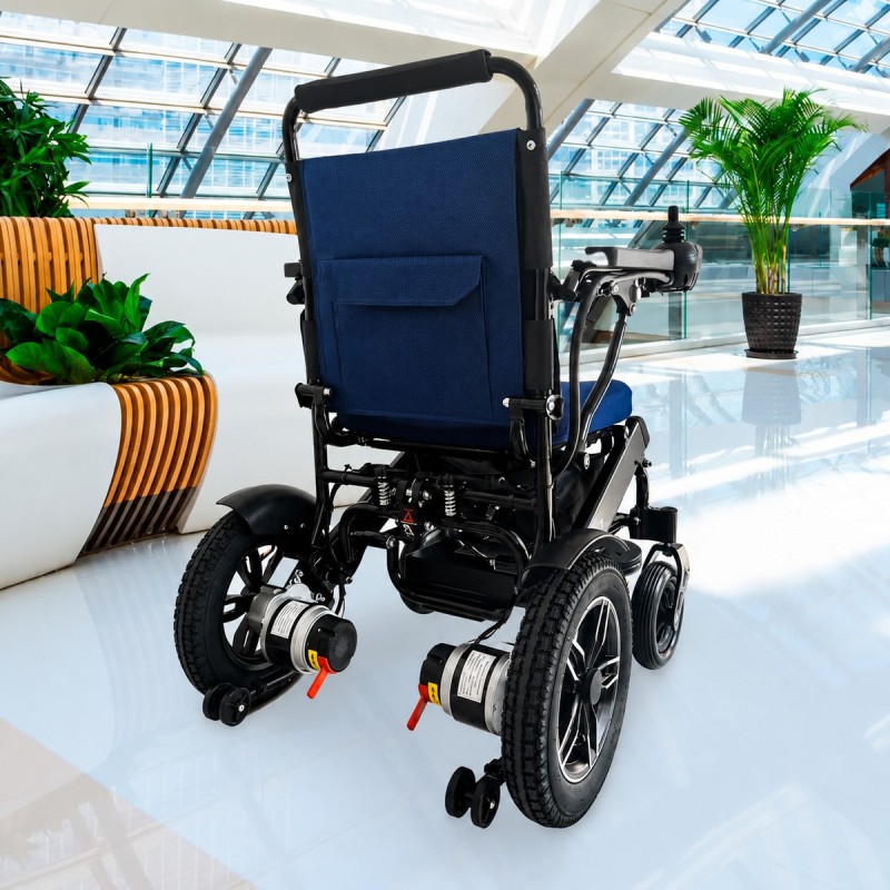 Vista trasera de silla de ruedas eléctrica plegable TheraRider Plus TheraMart TM2501 con motores y ruedas